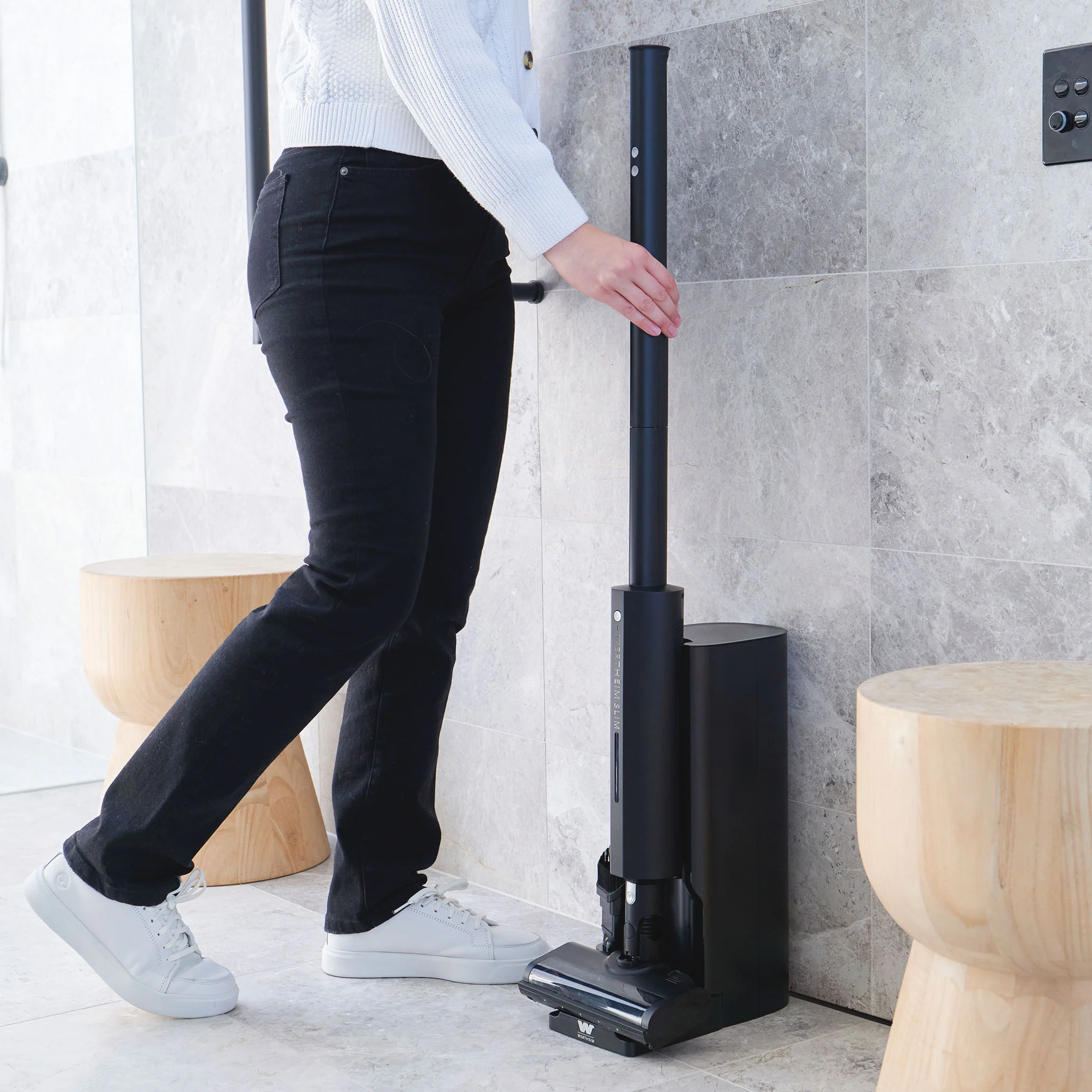 Wertheim Slim Stick Vacuum With Empty Station - Image 4
